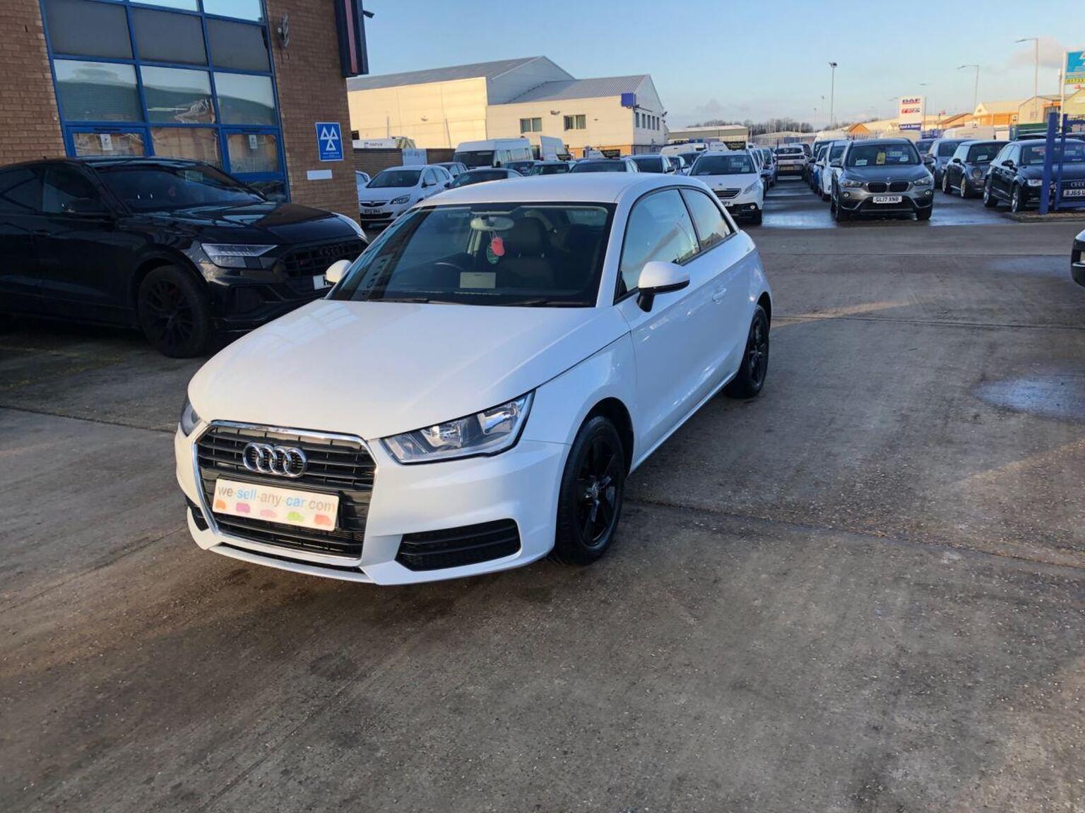 2015 Audi A1 1.6 TDI SE Euro 6 (s/s) 3dr, exterior view 4