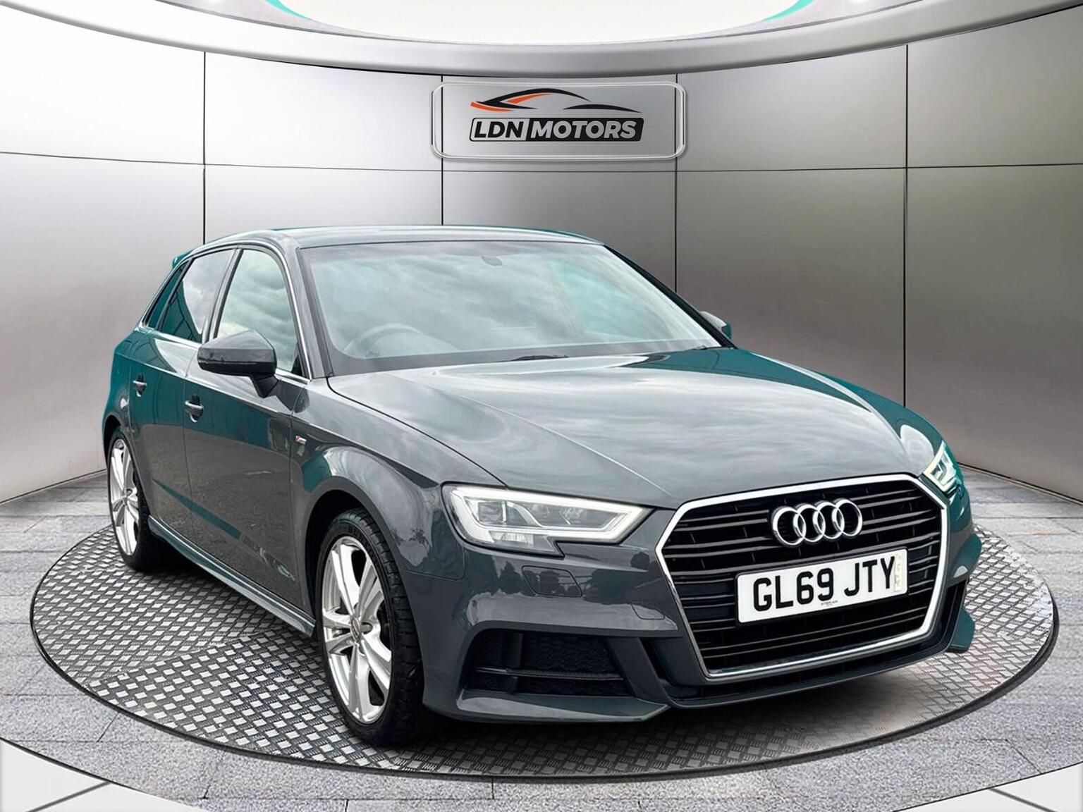 2019 Audi A3 1.5 TFSI CoD 35 S line Sportback S Tronic Euro 6 (s/s) 5dr, exterior view 3