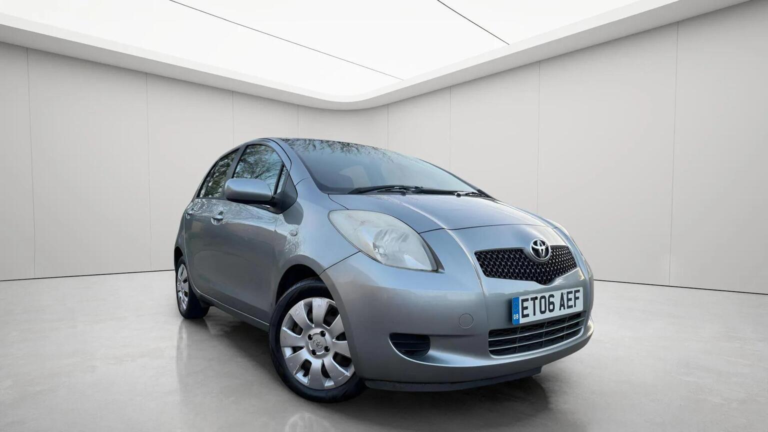 2006 Toyota YARIS 1.3 T3 Multimode 5dr for sale, exterior front view