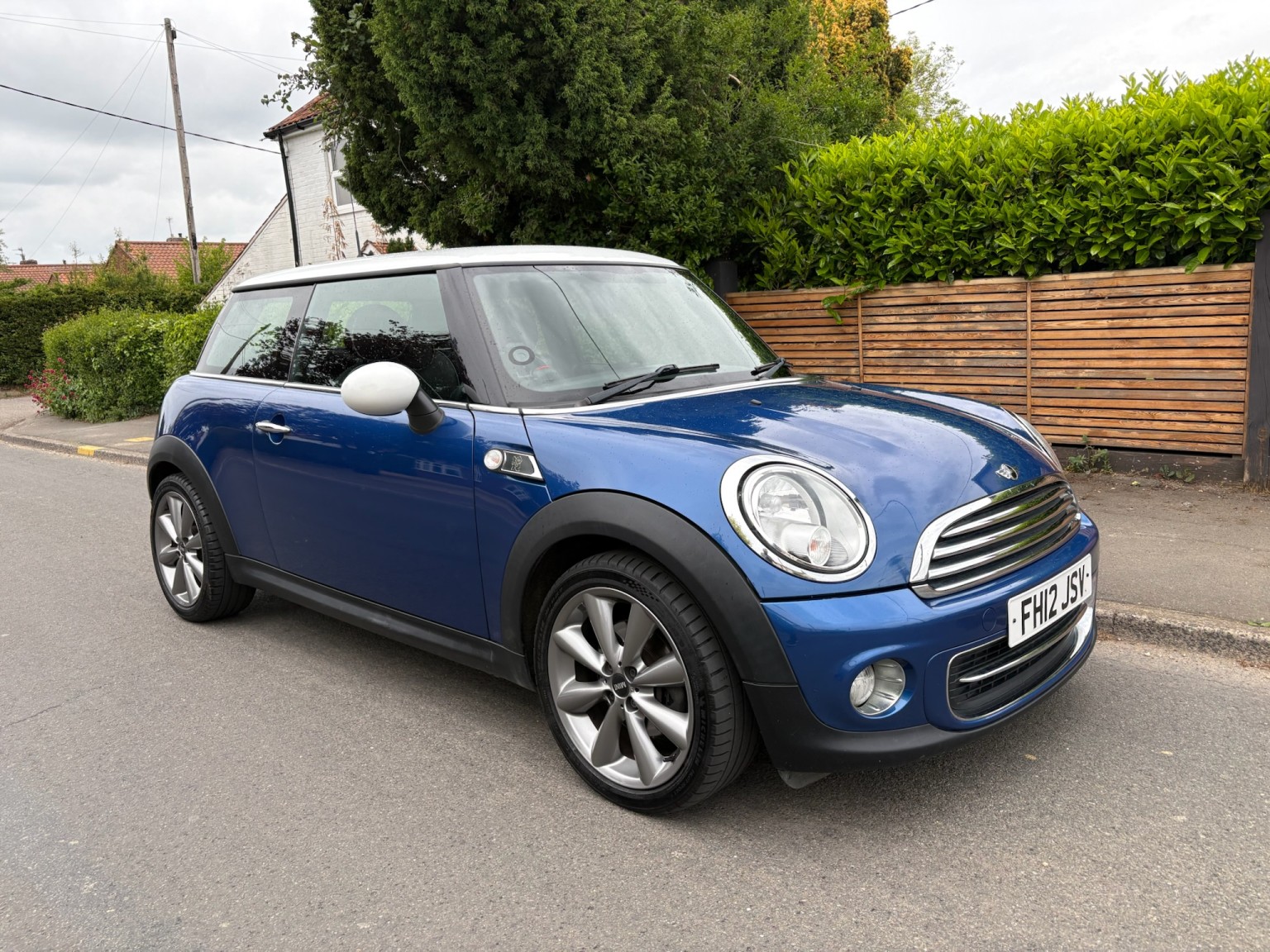 2012 MINI HATCH 1.6 Cooper London 2012 Edition Hatch for sale, exterior front view