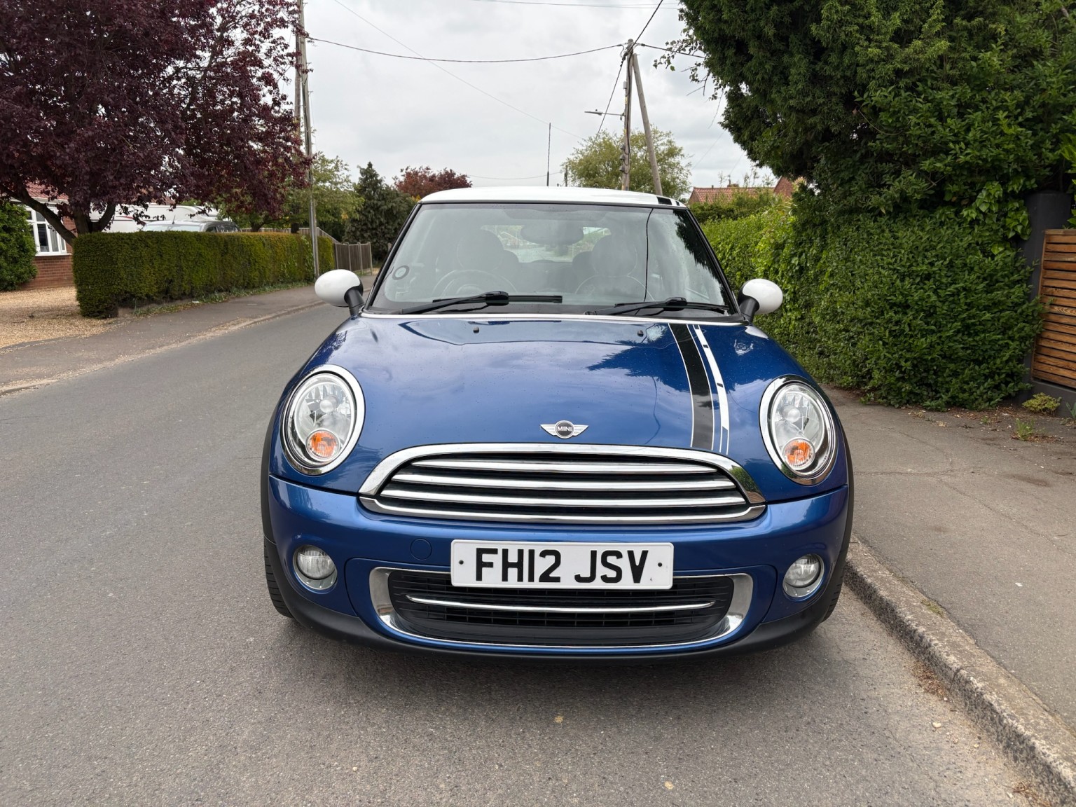 2012 MINI HATCH 1.6 Cooper London 2012 Edition Hatch, exterior view 2