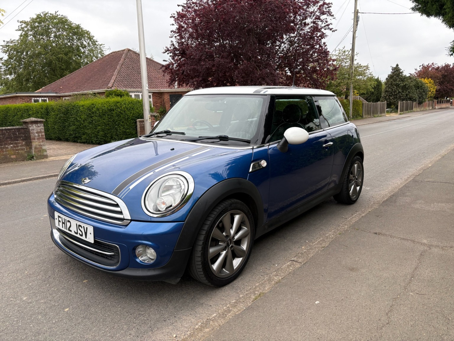 2012 MINI HATCH 1.6 Cooper London 2012 Edition Hatch, exterior view 3