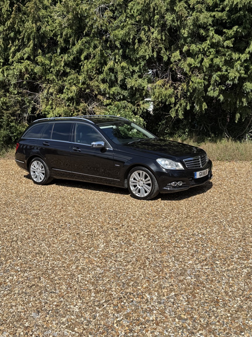 2011 Mercedes-Benz C CLASS 2.1 C250 CDI BlueEfficiency Elegance Edition 125 for sale, exterior front view