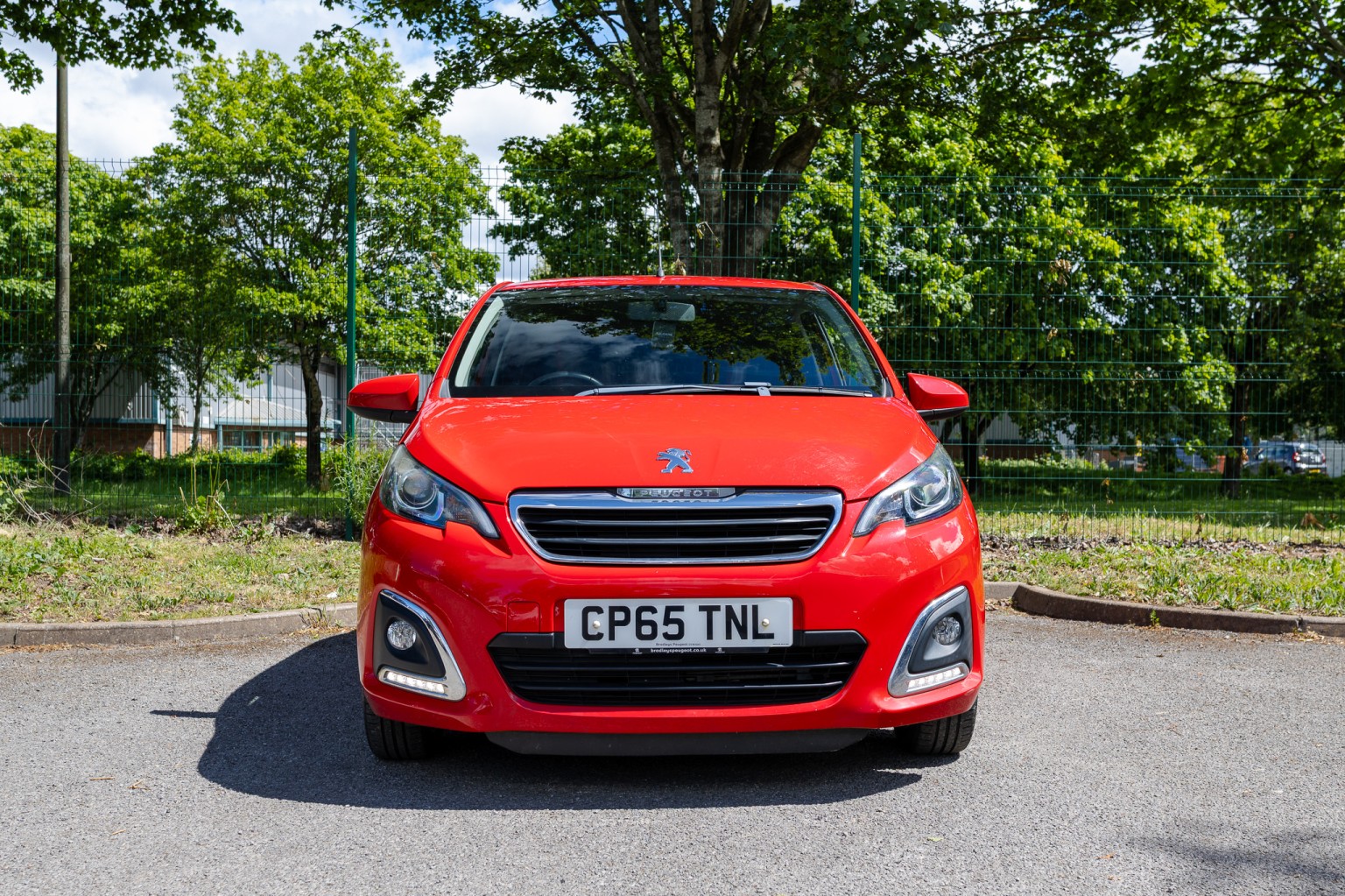 2016 Peugeot 108 1.2 PureTech Allure, exterior view 2