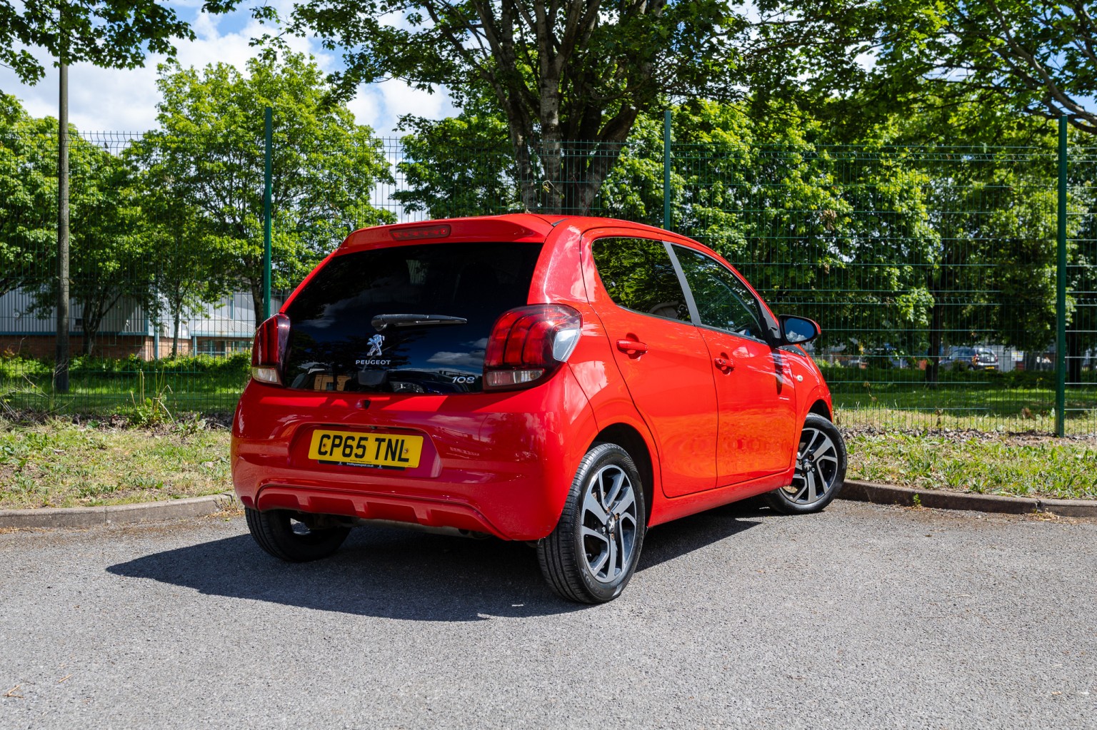 2016 Peugeot 108 1.2 PureTech Allure, exterior view 4