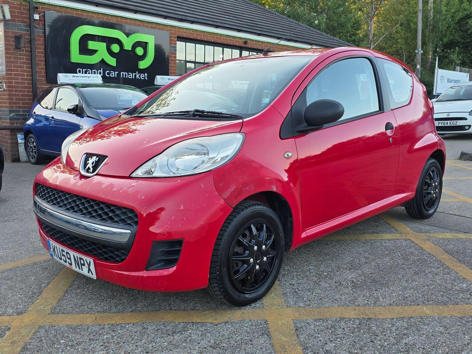 2009 Peugeot 107 1.0 12V Urban Lite Euro 4 3dr, exterior view 2