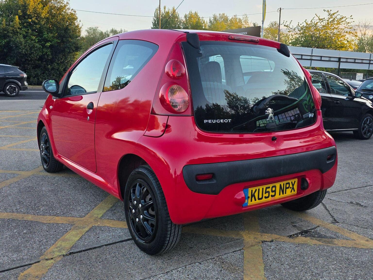 2009 Peugeot 107 1.0 12V Urban Lite Euro 4 3dr, exterior view 3