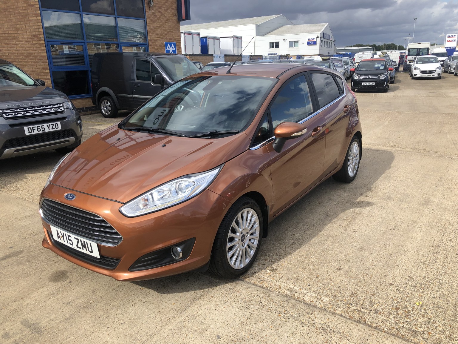 2015 Ford FIESTA 1.0 T EcoBoost Titanium, exterior view 4