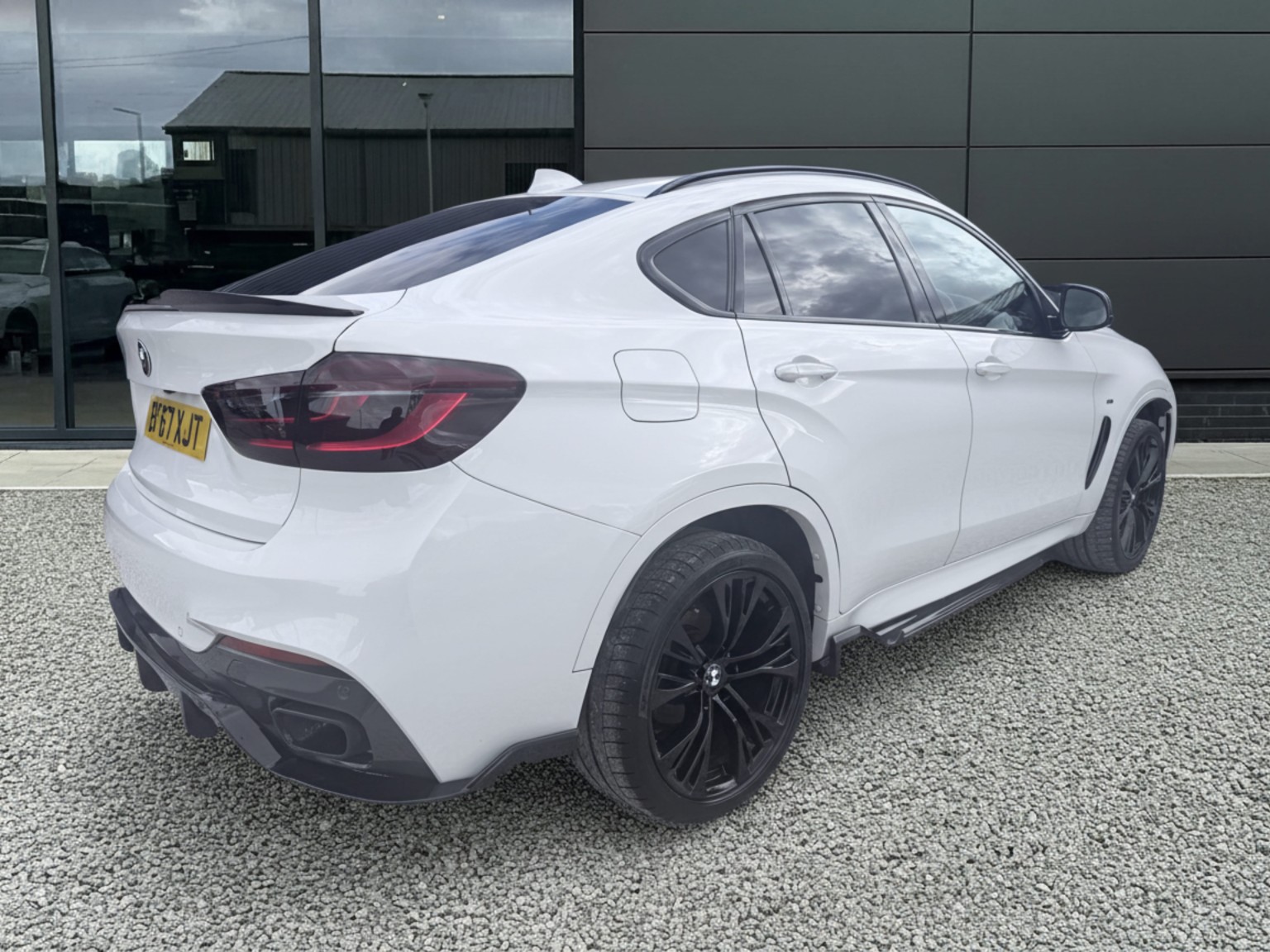 2017 BMW X6 3.0 X6 xDrive30d M Sport, exterior view 3
