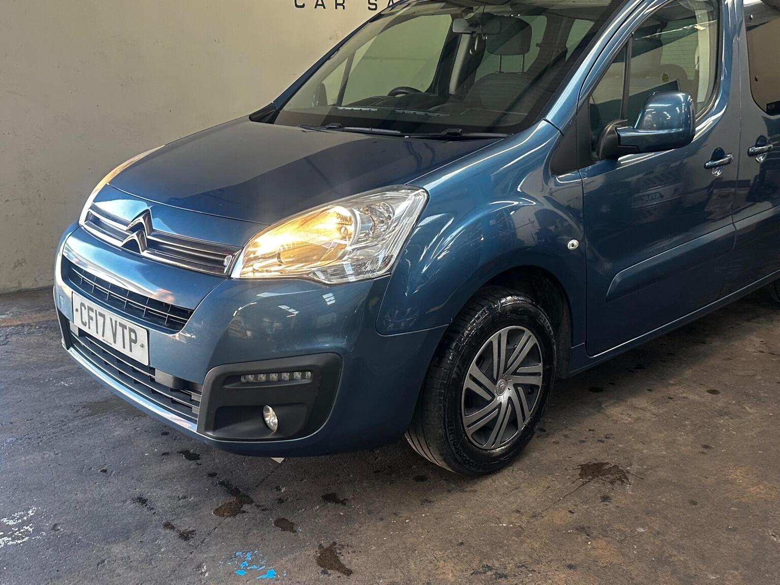 2017 Citroen BERLINGO 1.6 BlueHDi Feel Multispace MPV Euro 6 5dr, exterior view 2