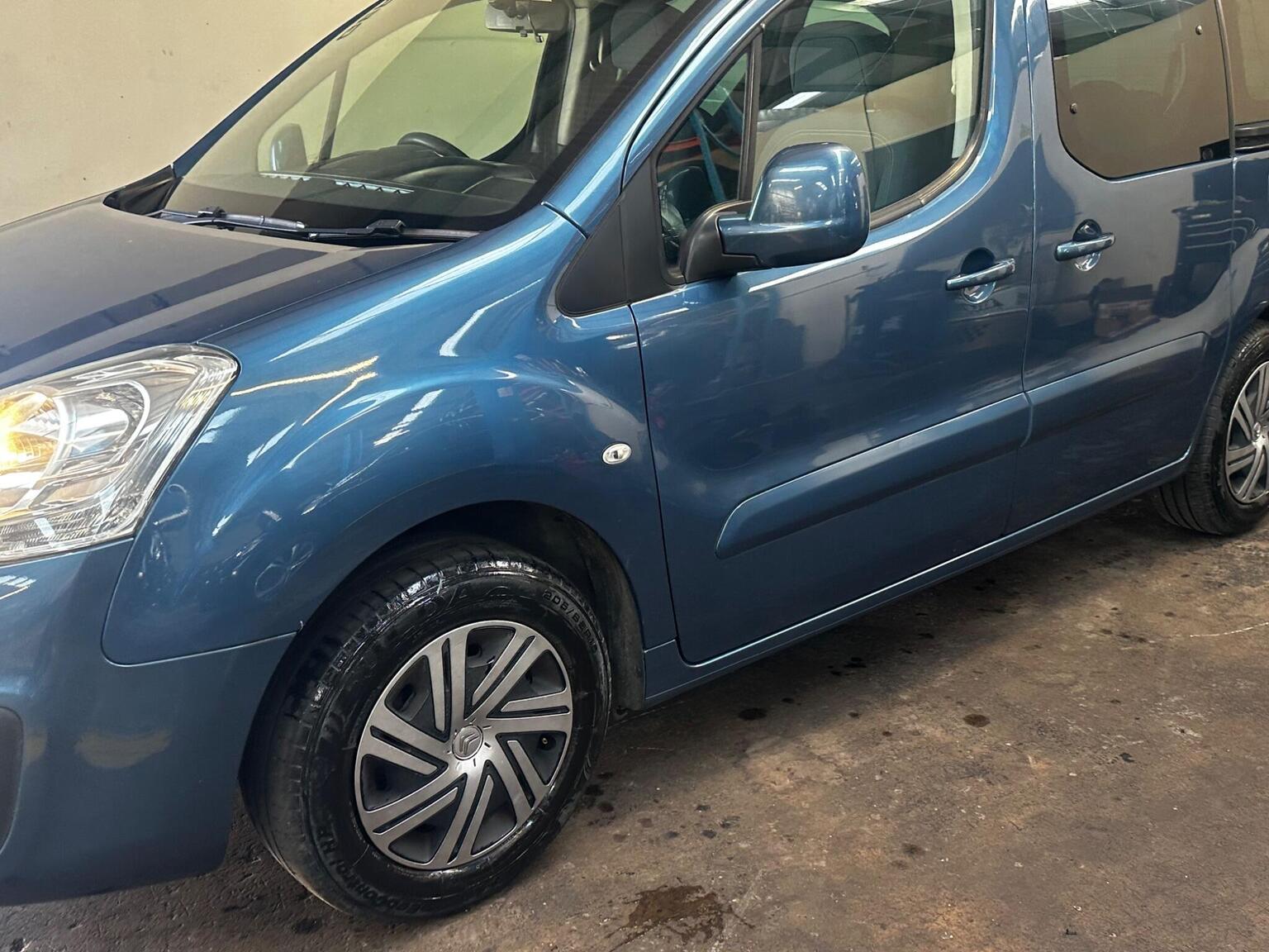 2017 Citroen BERLINGO 1.6 BlueHDi Feel Multispace MPV Euro 6 5dr, exterior view 3