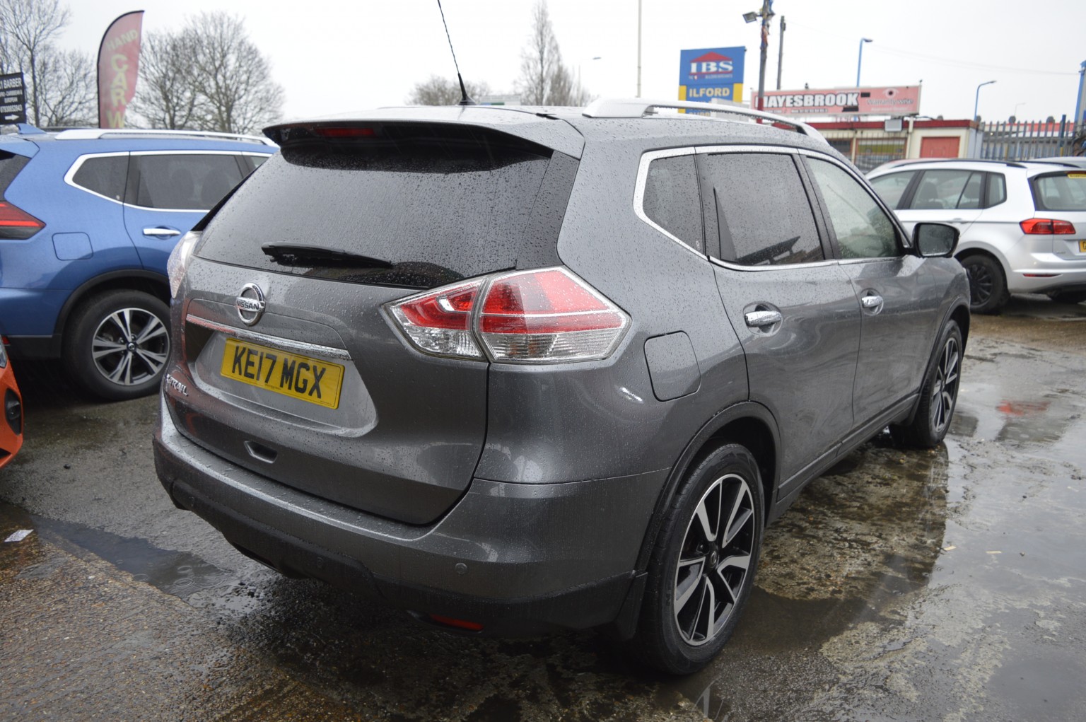 2017 Nissan X-TRAIL 1.6 dCi N-Vision, exterior view 2