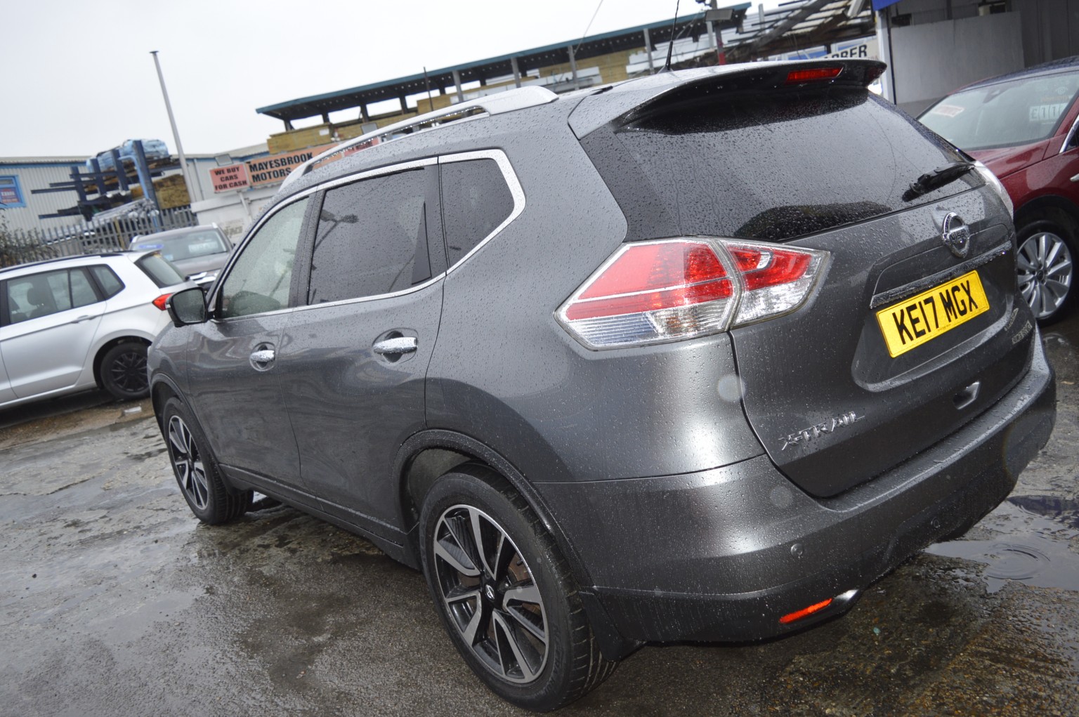 2017 Nissan X-TRAIL 1.6 dCi N-Vision, exterior view 4