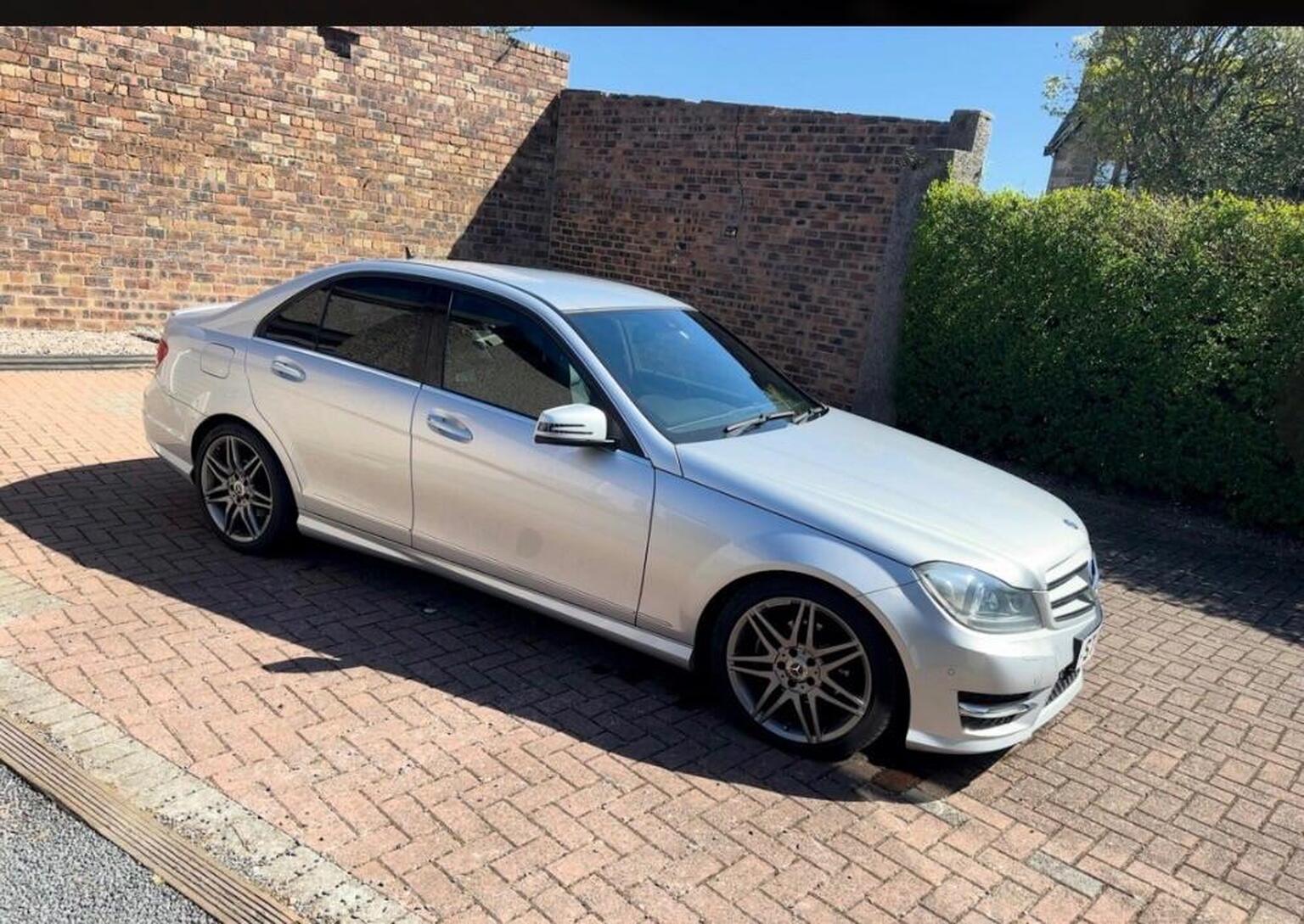 2013 Mercedes-Benz C CLASS 2.1 C220 CDI BlueEfficiency AMG Sport Plus G-Tronic+ Euro 5 (s/s) 4dr, exterior view 2
