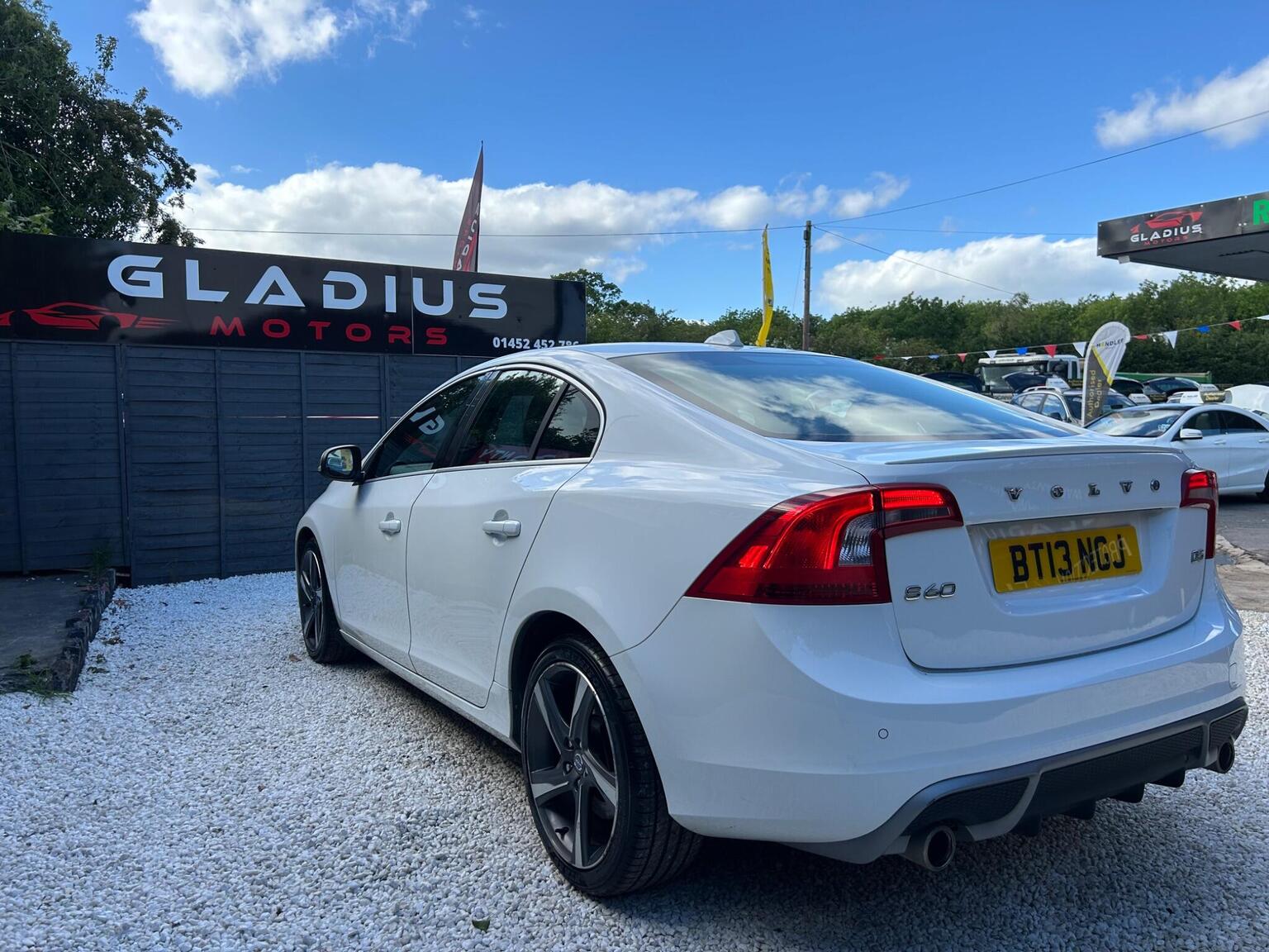 2013 Volvo S60 2.4 D5 R-Design Lux Nav Euro 5 (s/s) 4dr, exterior view 4