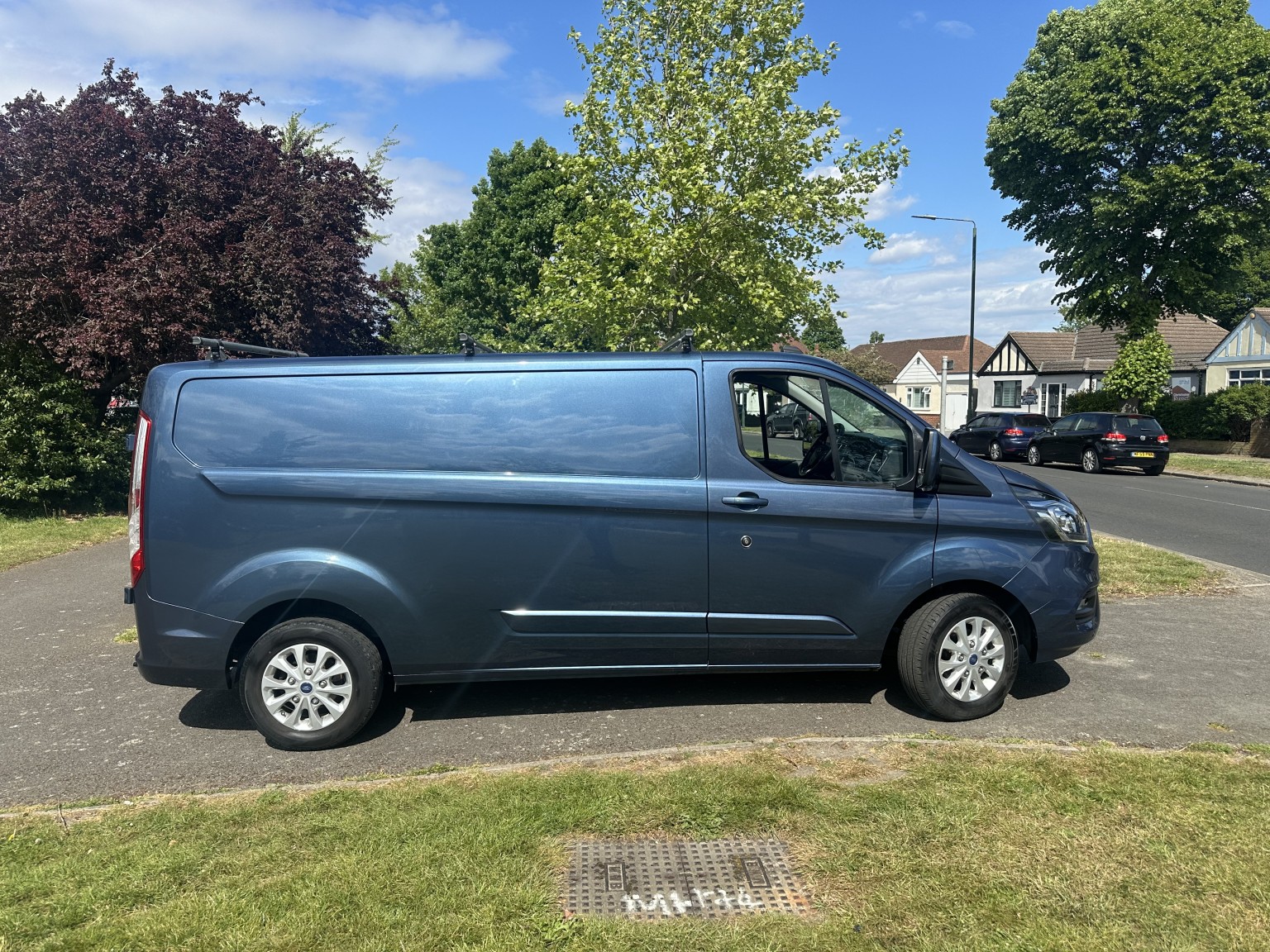 2019 Ford TRANSIT CUSTOM 2.0 300 EcoBlue Limited, exterior view 3