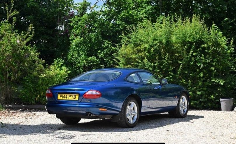 1996 Jaguar XK8 Ref 8792 - Jaguar XK8 (X100) 4.0 Coupe- JUST 44k MILES! (RHD - UK CAR), exterior view 3