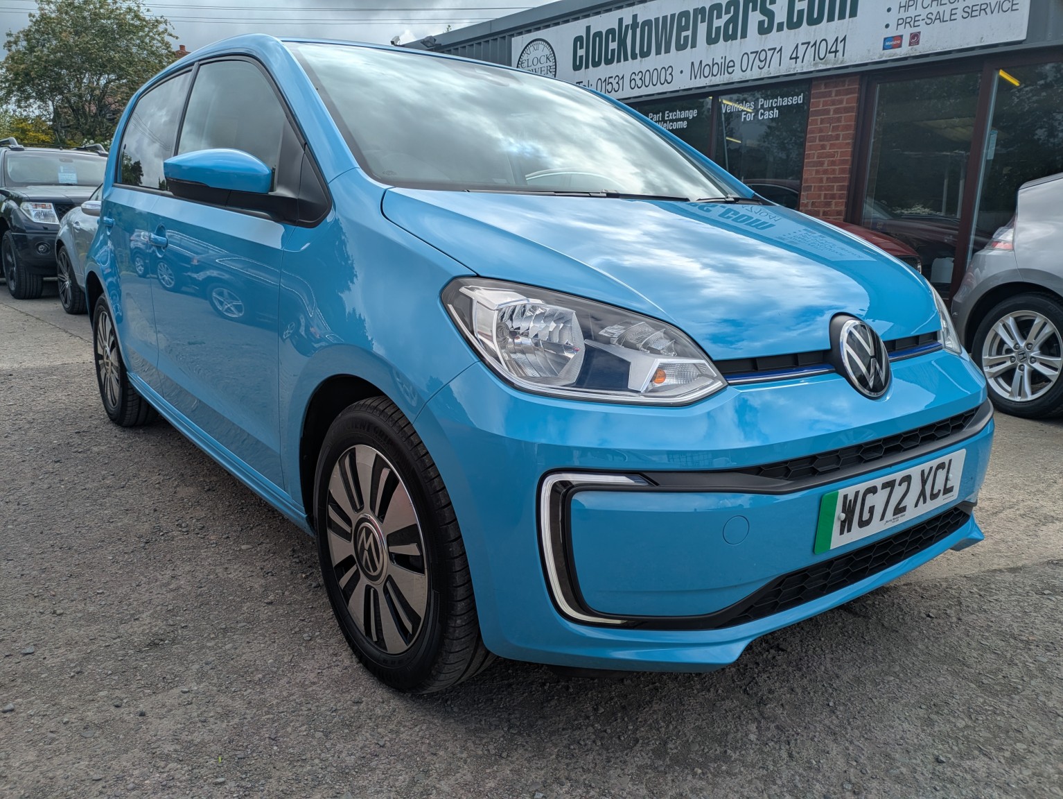 2022 Volkswagen E-UP! 36.8kWh e-up!, exterior view 3