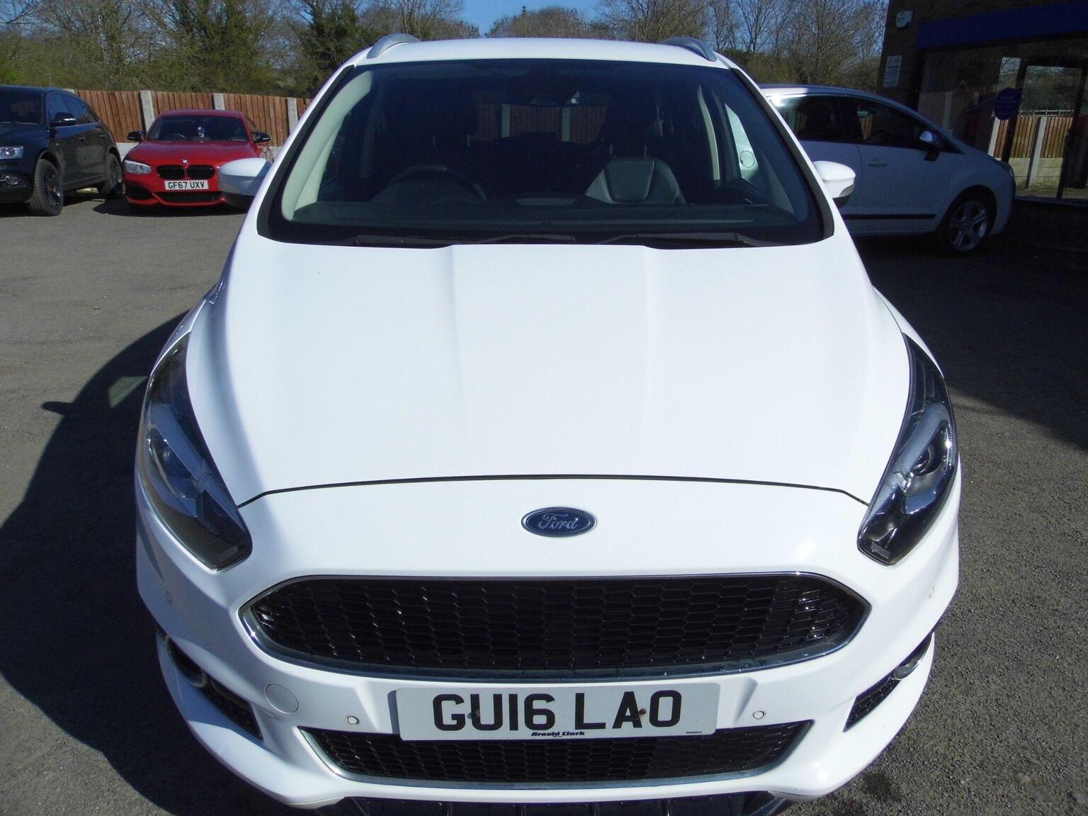 2016 Ford S-MAX 2.0 TDCi Titanium Sport Euro 6 (s/s) 5dr, exterior view 2