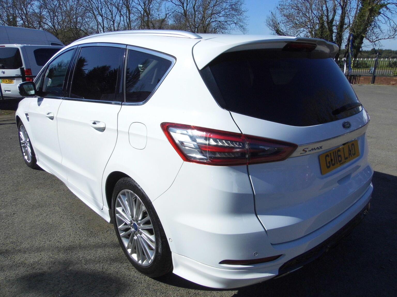 2016 Ford S-MAX 2.0 TDCi Titanium Sport Euro 6 (s/s) 5dr, exterior view 4