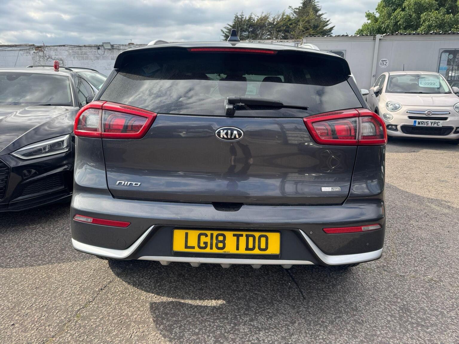 2018 Kia NIRO 1.6h GDi 2 DCT Euro 6 (s/s) 5dr, exterior view 3