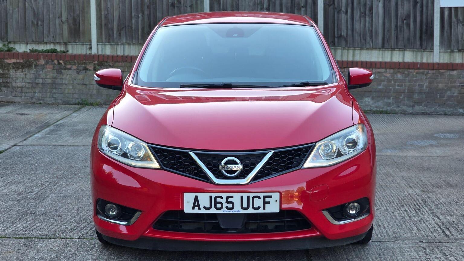 2015 Nissan PULSAR 1.2 DIG-T n-tec Euro 6 (s/s) 5dr, exterior view 3