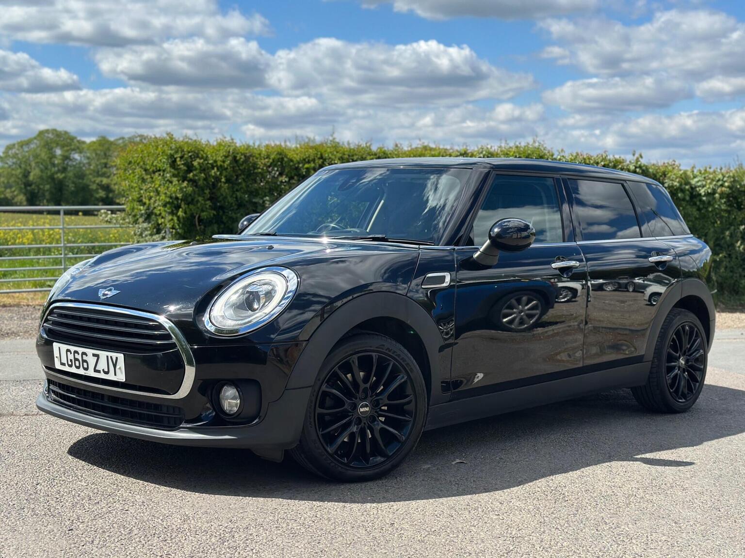2016 MINI CLUBMAN 2.0 Cooper D Euro 6 (s/s) 6dr, exterior view 3