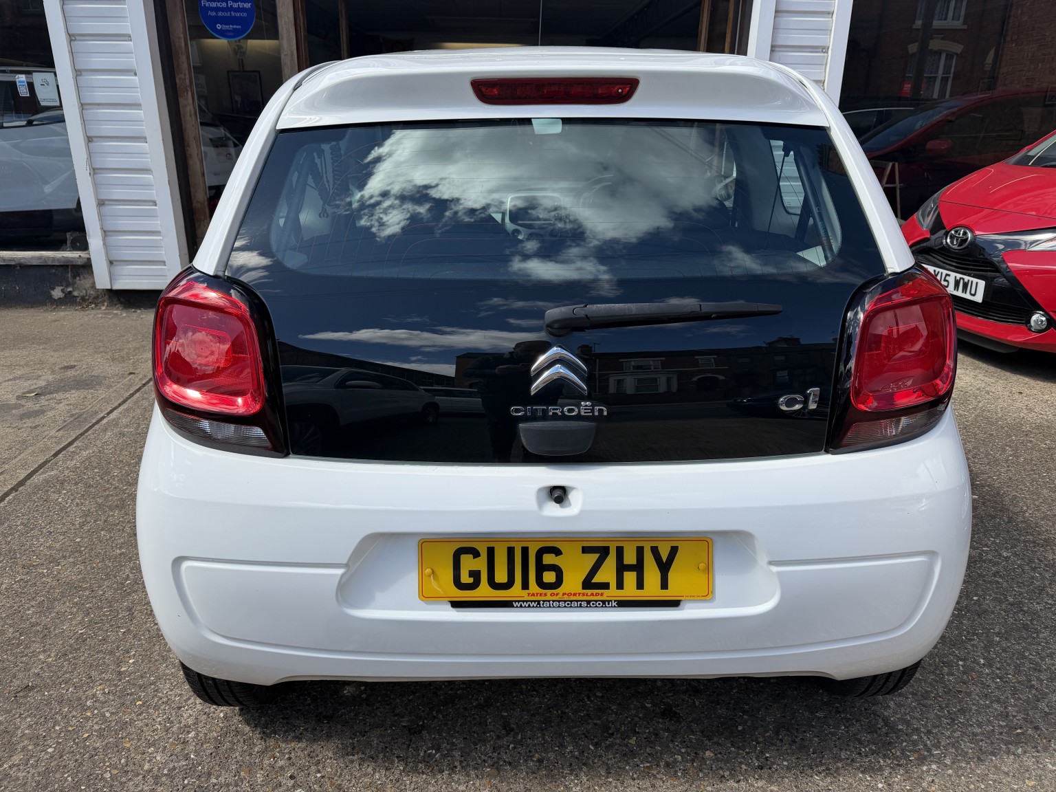 2016 Citroen C1 1.2 PureTech Feel, exterior view 4