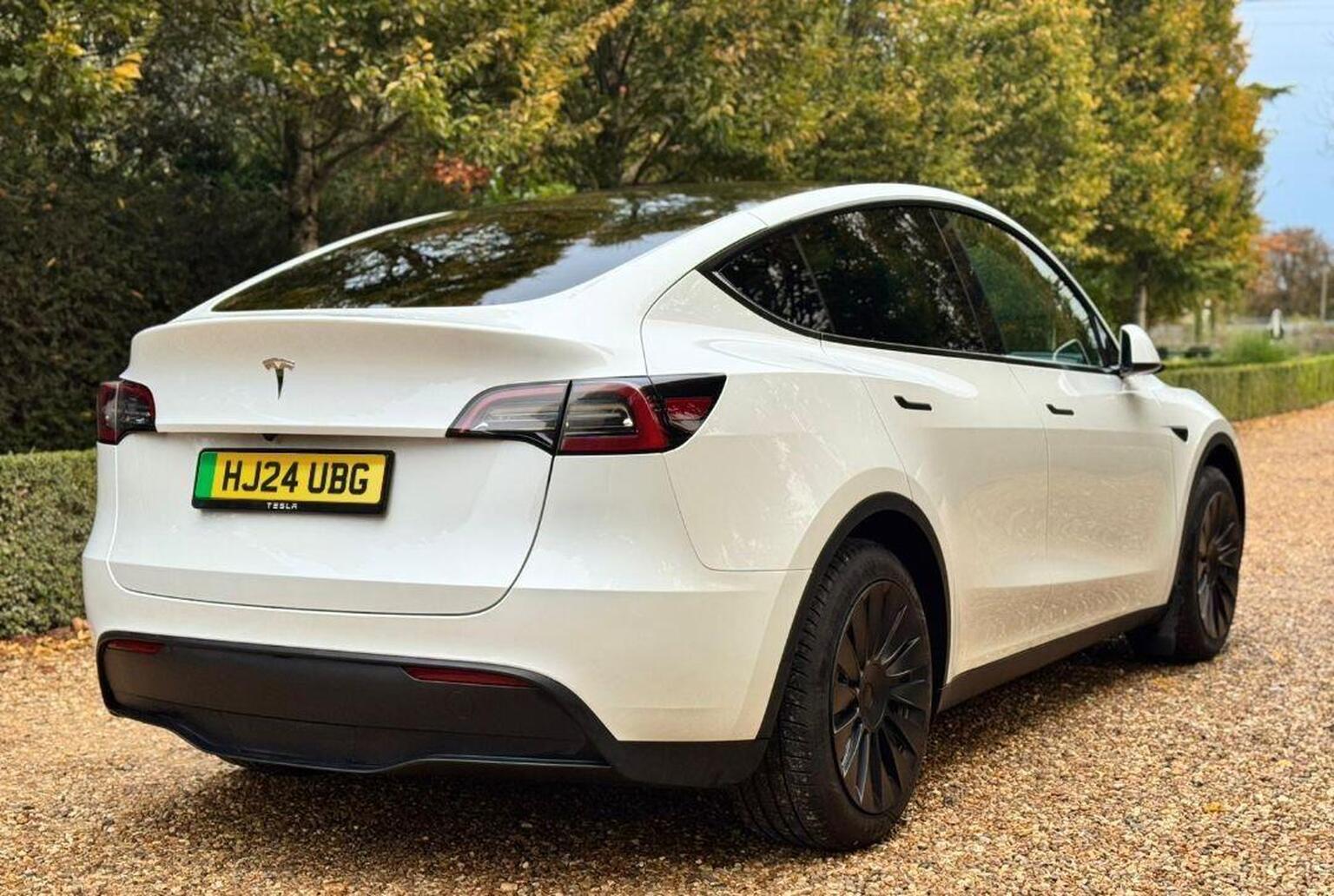2024 Tesla MODEL Y Auto RWD 5dr, exterior view 3