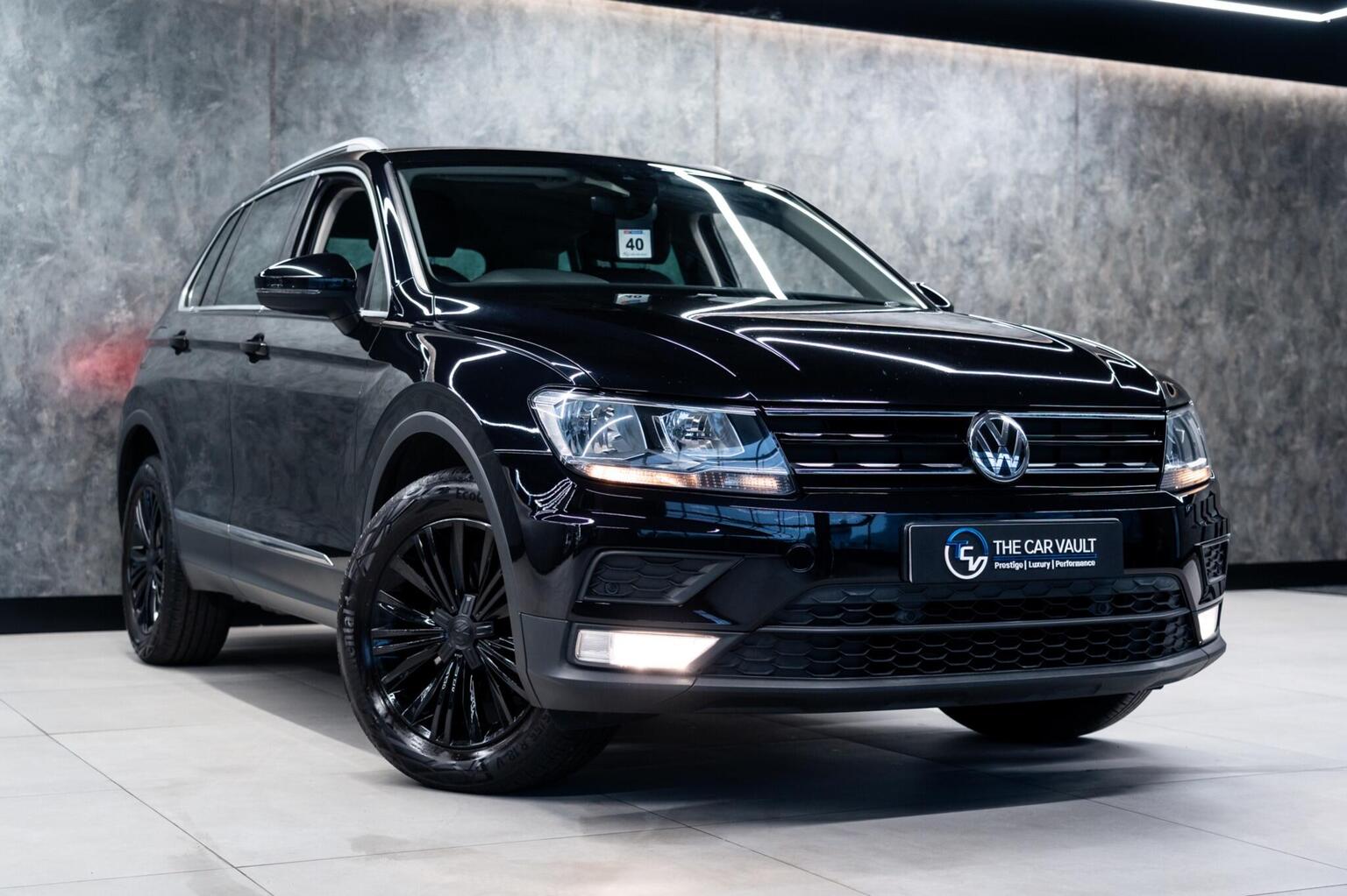 2017 VOLKSWAGEN TIGUAN 2.0 TDI BlueMotion Tech SE Navigation 4Motion Euro 6 (s/s) 5dr