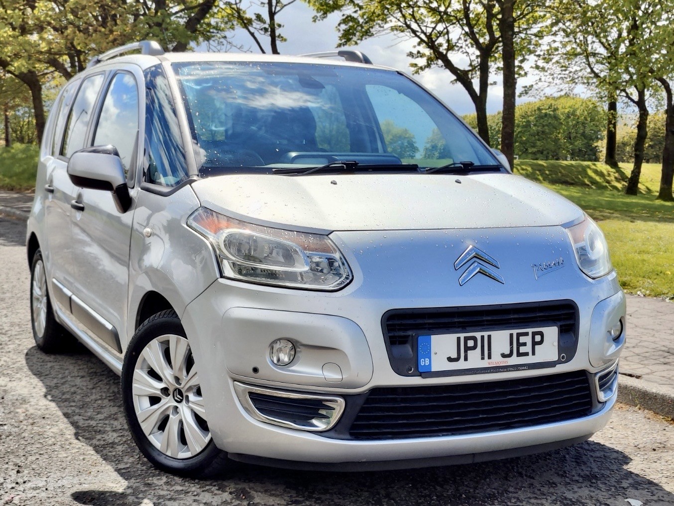 2011 Citroen C3 PICASSO 1.6 HDi Exclusive for sale, exterior front view