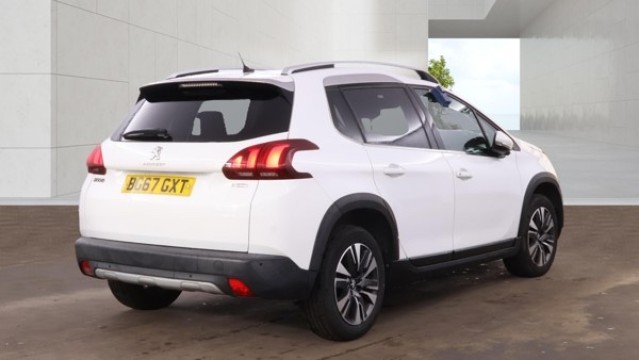 2017 Peugeot 2008 1.2 PureTech Allure White 5dr PART LEATHER+7 STAMPS, exterior view 4