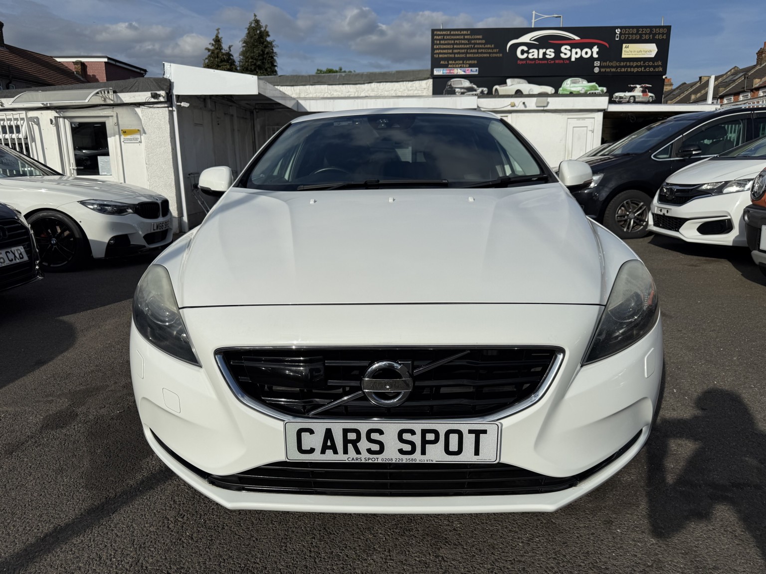 2015 Volvo V40 1.6 T4 SE FRESH IMPORT VERIFIED MILE FINANCE AVB, exterior view 3