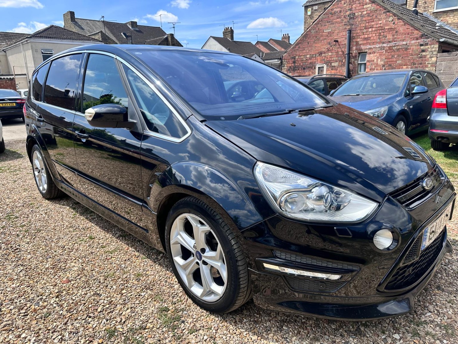 2014 Ford S-MAX 2.2 TDCi Titanium X Sport, exterior view 3