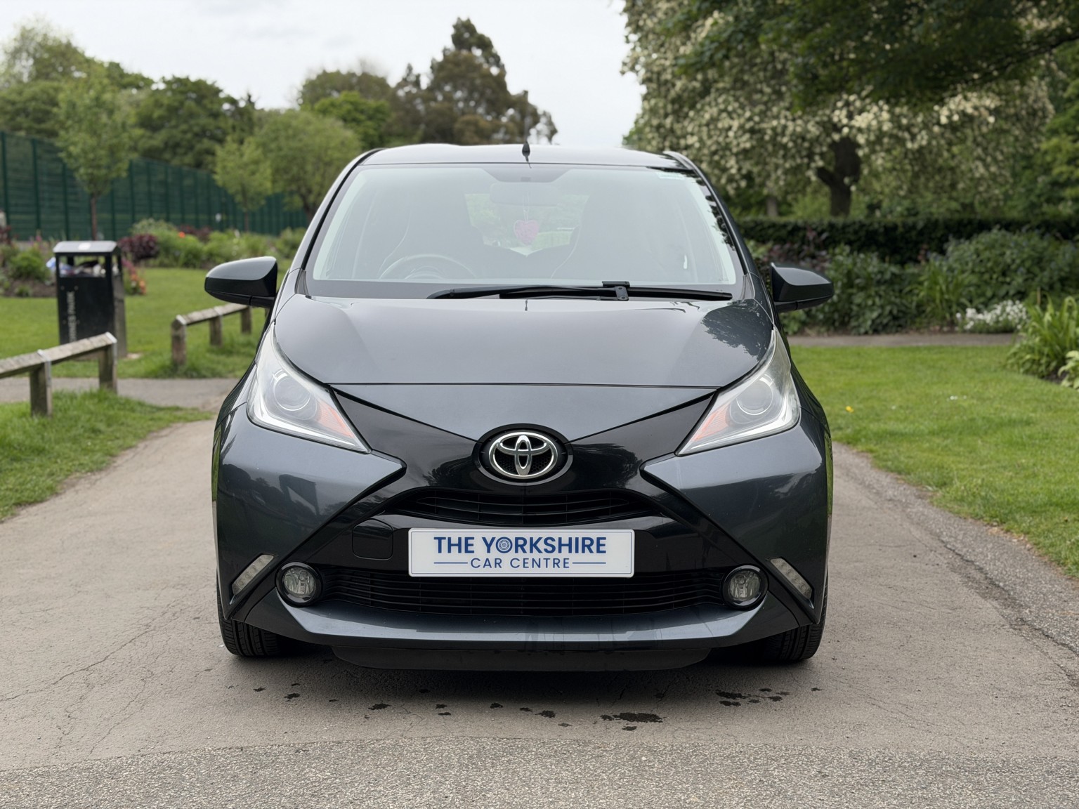 2015 Toyota AYGO 1.0 VVT-i x-pression, exterior view 2