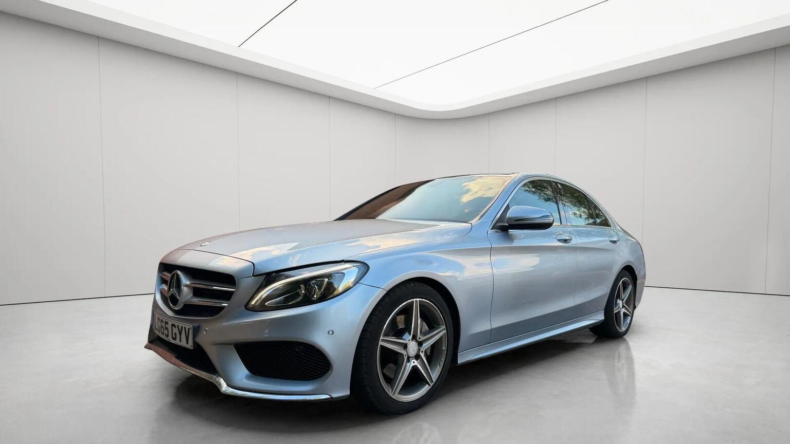 2015 Mercedes-Benz C CLASS 2.1 C220d AMG Line (Premium) 7G-Tronic+ Euro 6 (s/s) 4dr, exterior view 2