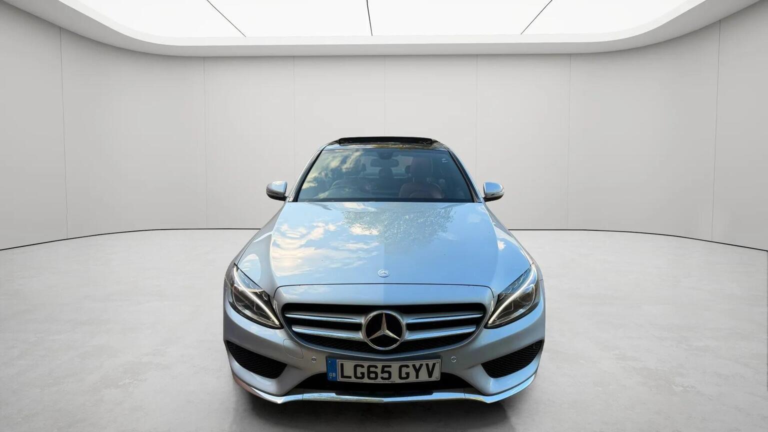 2015 Mercedes-Benz C CLASS 2.1 C220d AMG Line (Premium) 7G-Tronic+ Euro 6 (s/s) 4dr, exterior view 3
