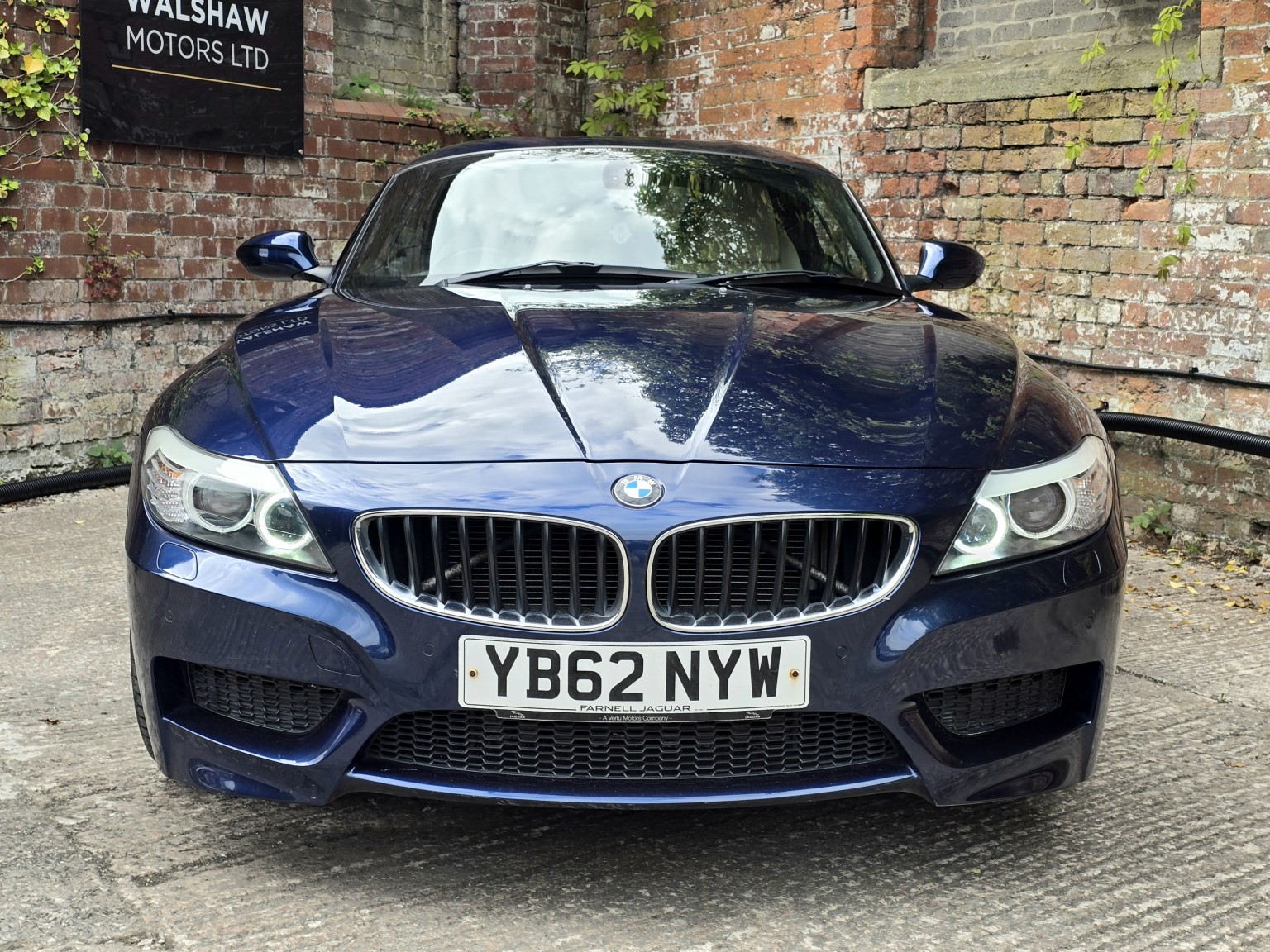 2012 BMW Z4 2.0 Z4 sDrive20i M Sport Roadster, exterior view 2