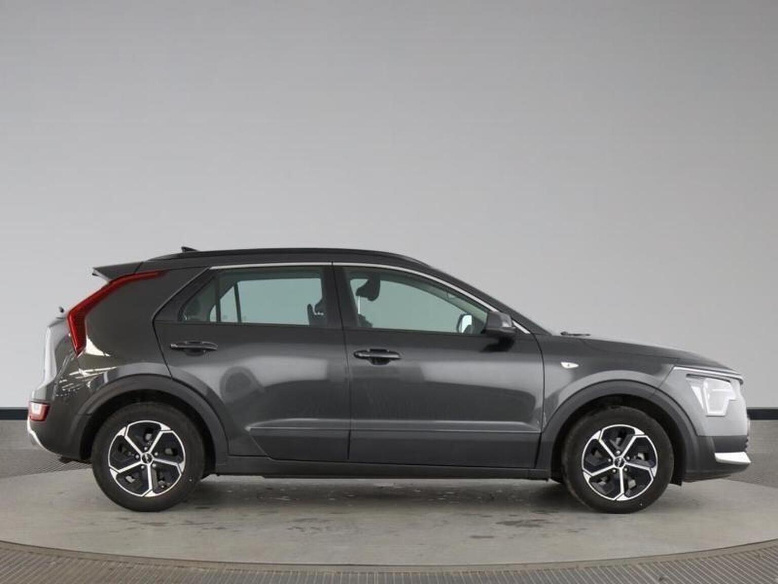 2023 Kia NIRO 1.6h GDi 2 DCT Euro 6 (s/s) 5dr, exterior view 3