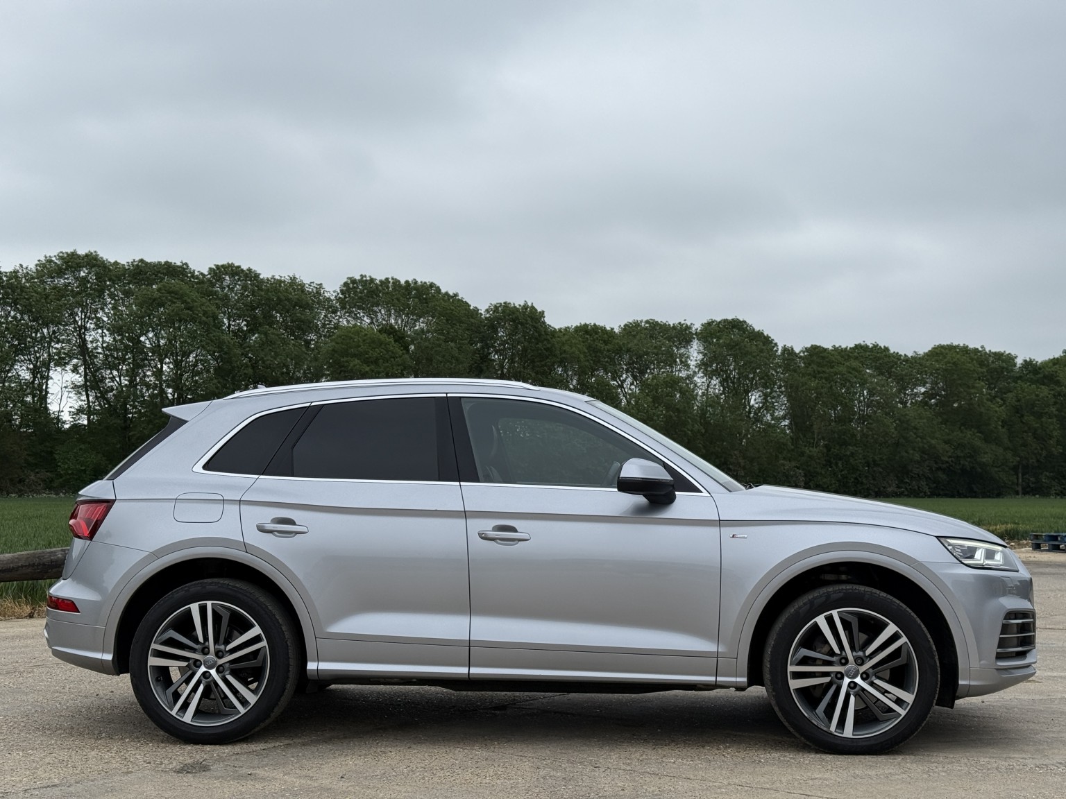 2018 Audi Q5 2.0 TDI 40 S line, exterior view 4