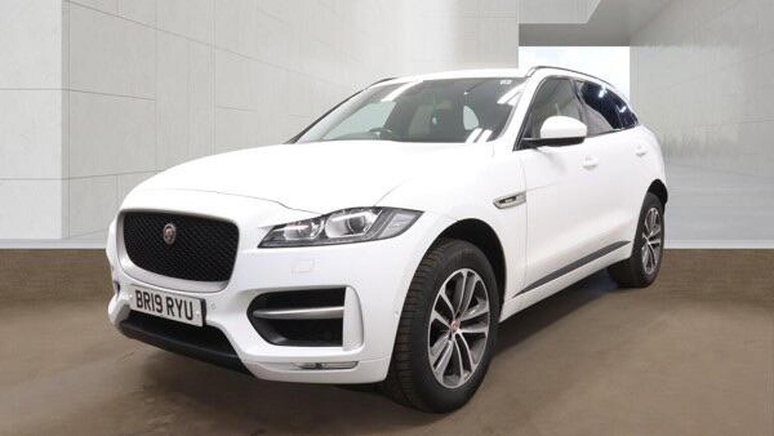 2019 Jaguar F-PACE 2.0 D240 R-Sport Auto AWD Euro 6 (s/s) 5dr, exterior view 2