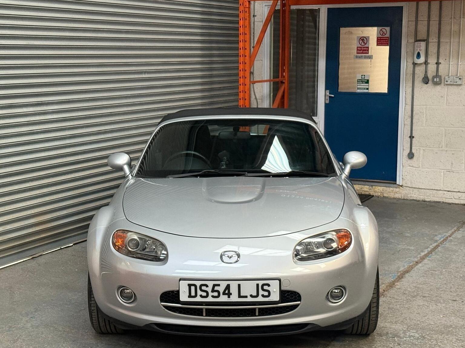 2006 Mazda MX-5 1.8i Euro 4 2dr, exterior view 4