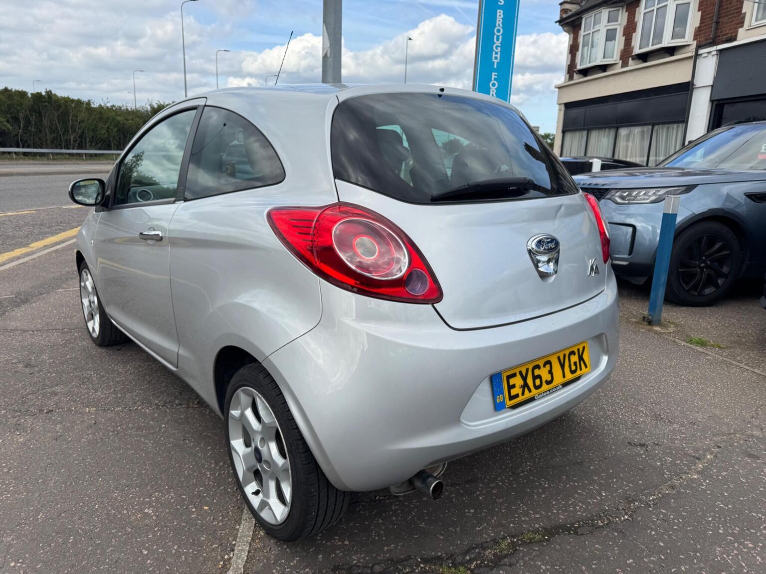 2013 Ford KA 1.2 Titanium Euro 5 3dr, exterior view 3