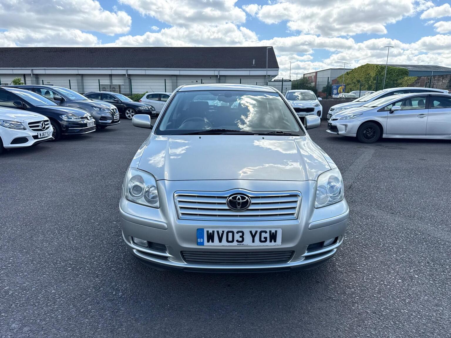 2003 Toyota AVENSIS 1.8 VVT-i T3-X 5dr, exterior view 4