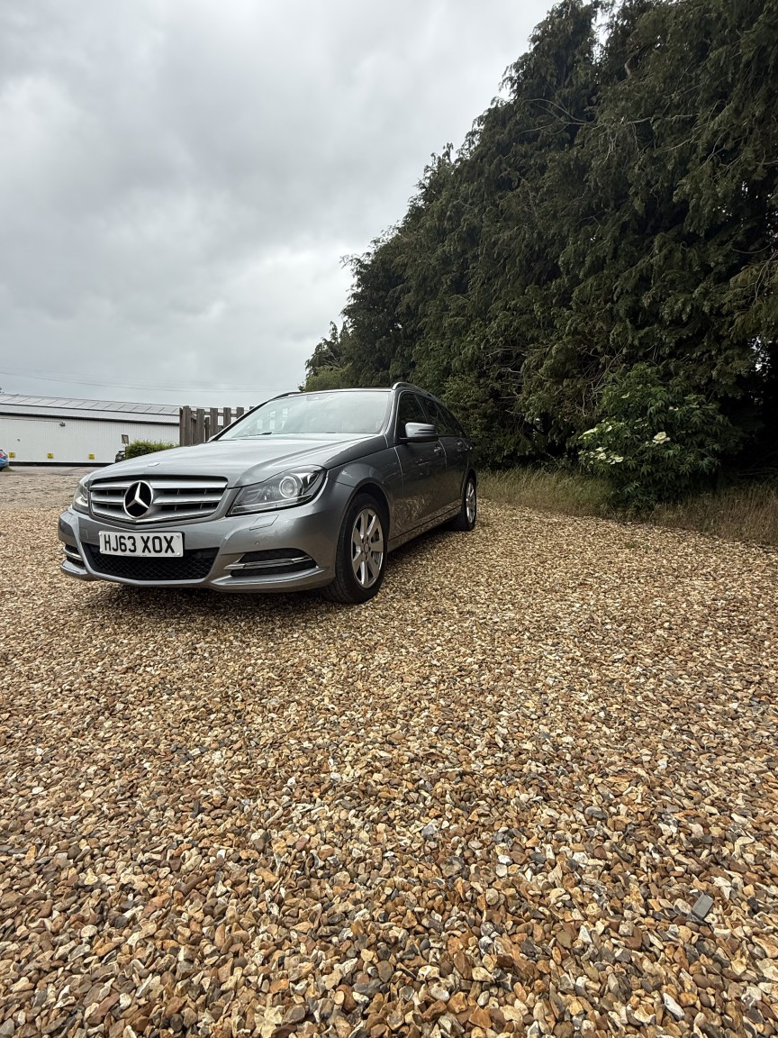 2013 Mercedes-Benz C CLASS 2.1 C220 CDI Executive SE, exterior view 2