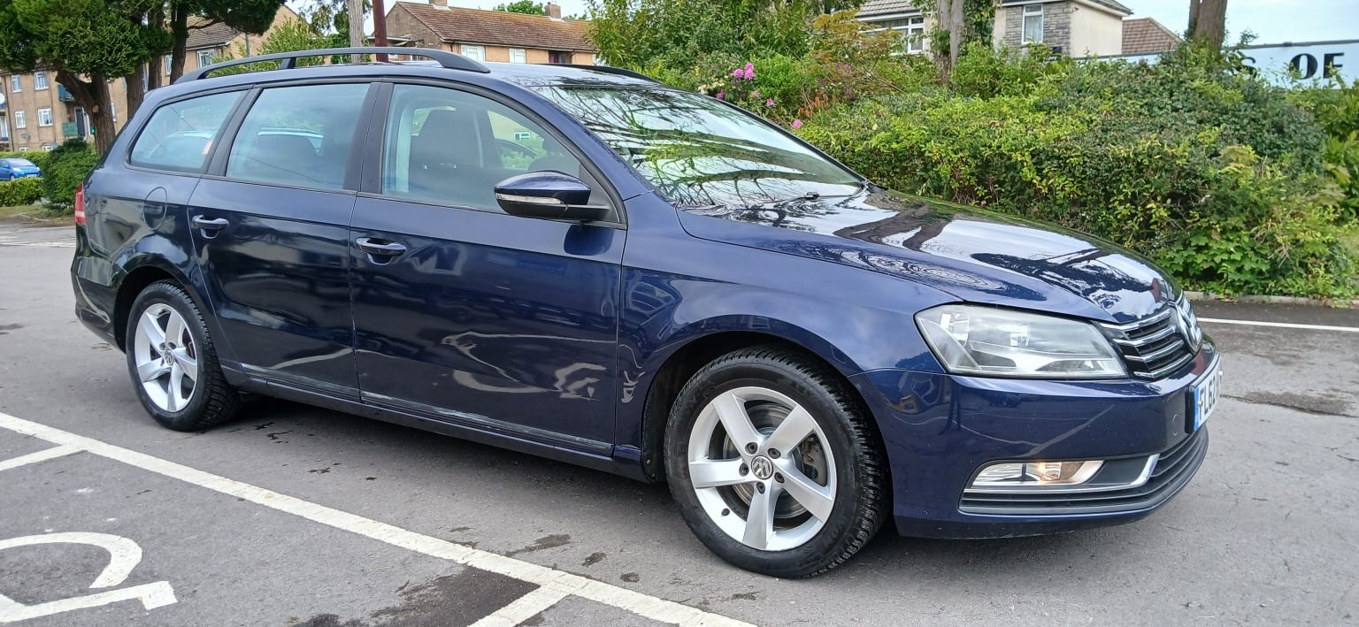 2013 Volkswagen PASSAT 1.6 TDI BlueMotion Tech S, exterior view 2