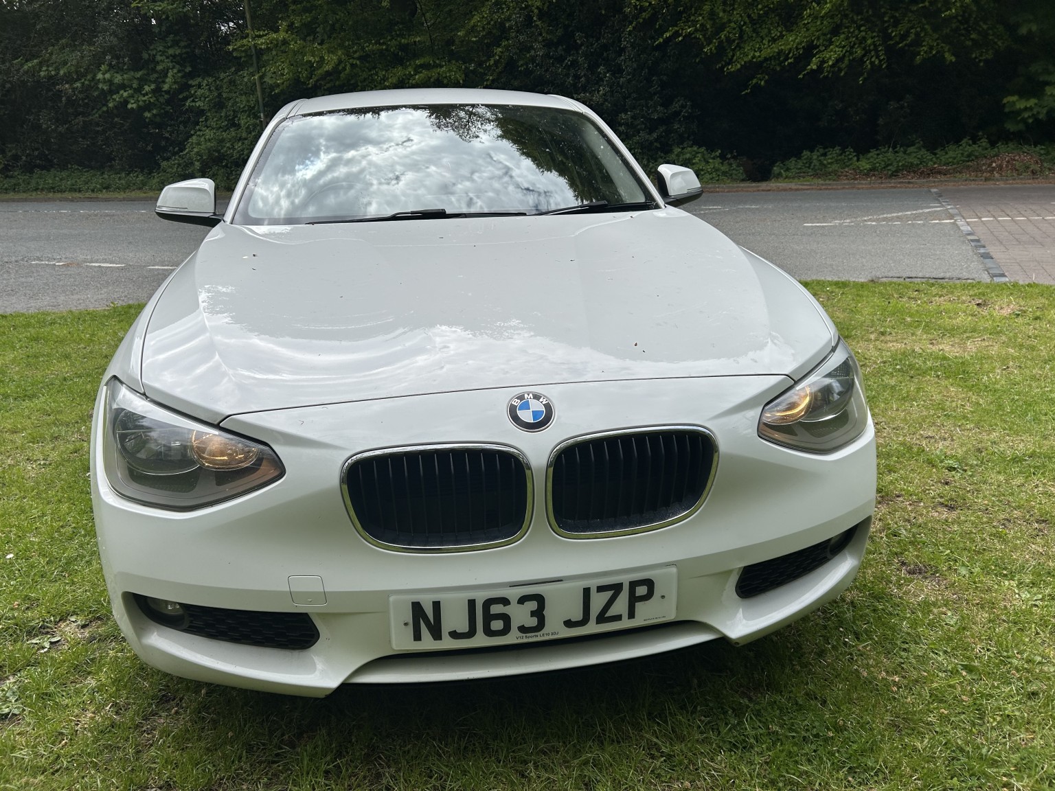 2013 BMW 1 SERIES 1.6 116d EfficientDynamics 5-door, exterior view 3