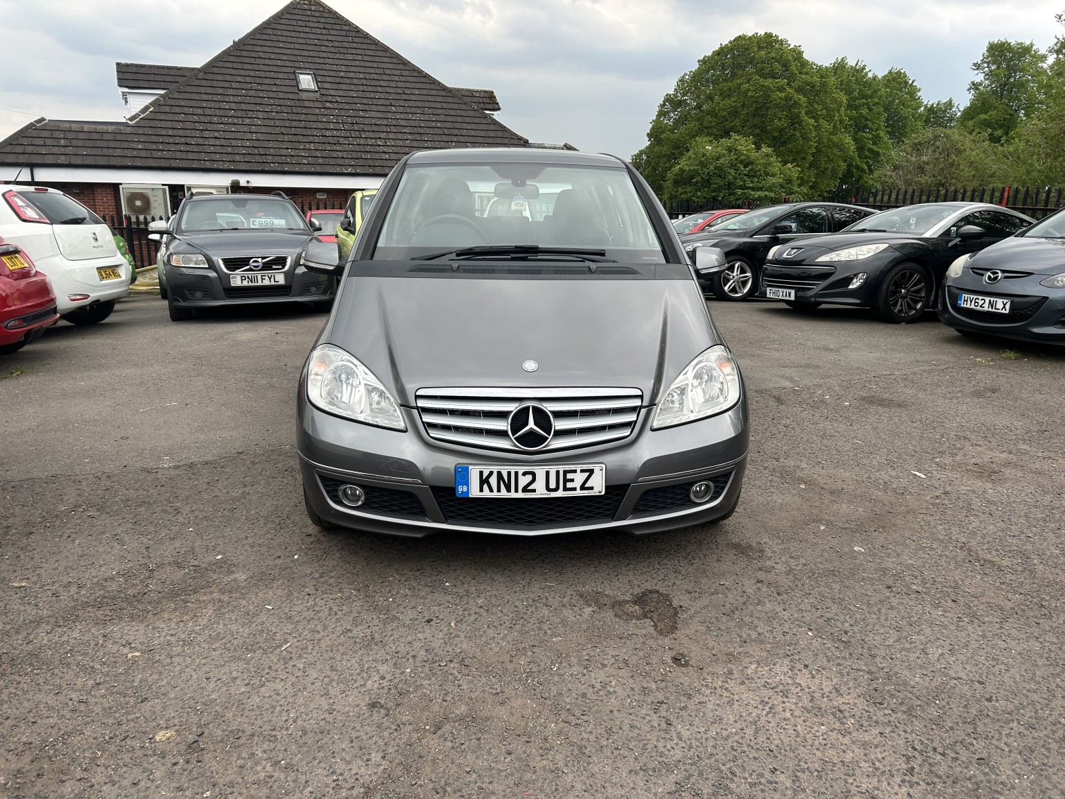 2012 Mercedes-Benz A CLASS 2.0 A180 CDI Avantgarde SE, exterior view 2