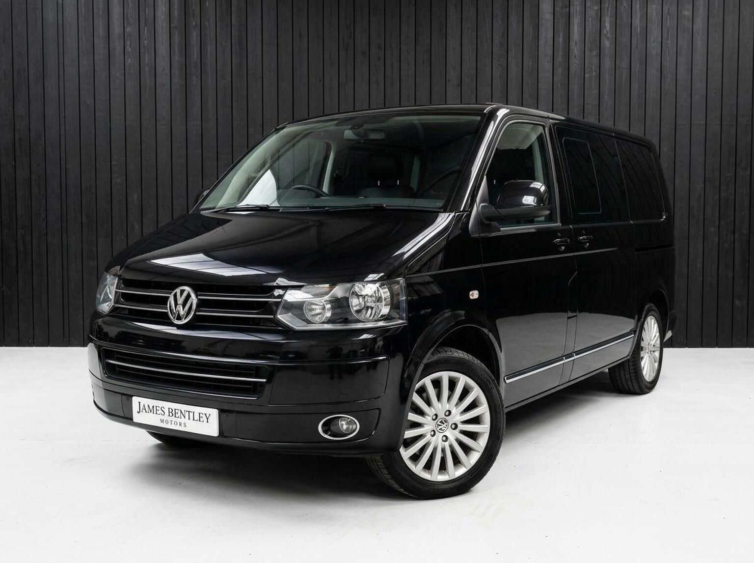 2013 Volkswagen CARAVELLE 2.0 BiTDI BlueMotion Tech Executive DSG 4Motion Euro 5 (s/s) 5dr, exterior view 3