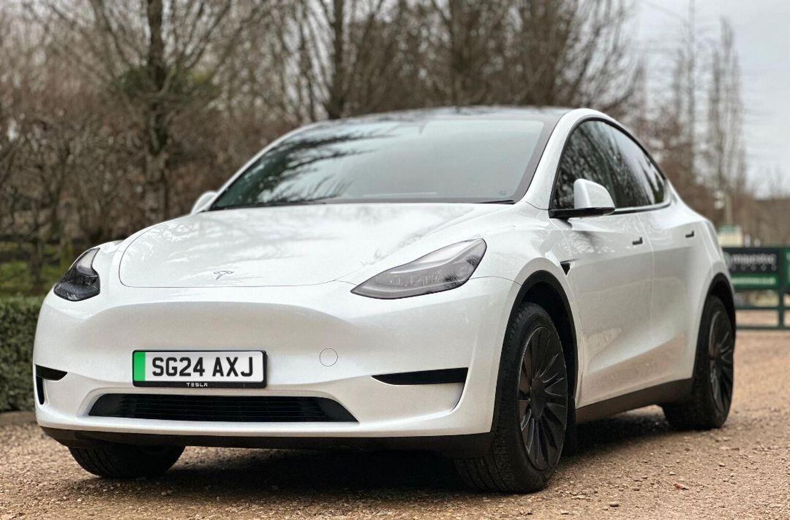 2024 Tesla MODEL Y Auto RWD 5dr, exterior view 2